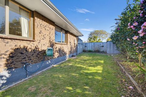 Photo of property in 10b Taurus Place, Kawaha Point, Rotorua, 3010
