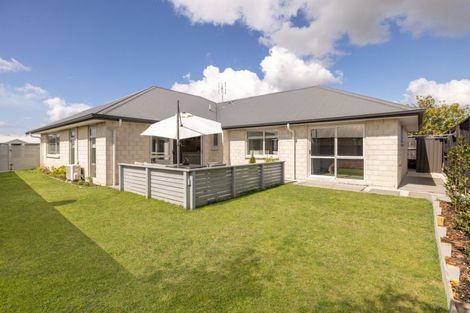 Photo of property in 93 Puhirake Crescent, Pyes Pa, Tauranga, 3112