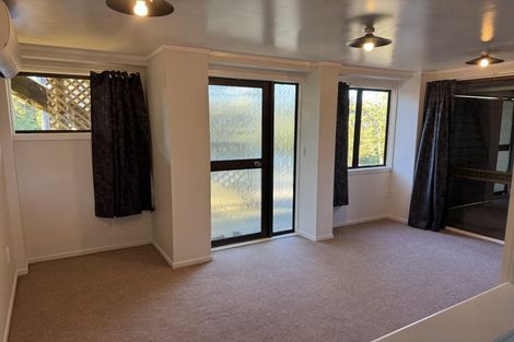 Photo of property in 74 Crows Road, Swanson, Auckland, 0614