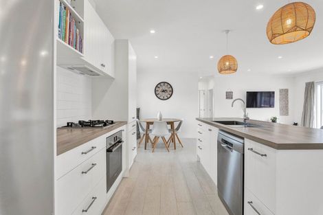 Photo of property in 54a Cloten Road, Stratford, 4332