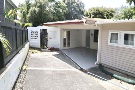 Photo of property in 2/2 Flavia Close, Torbay, Auckland, 0630