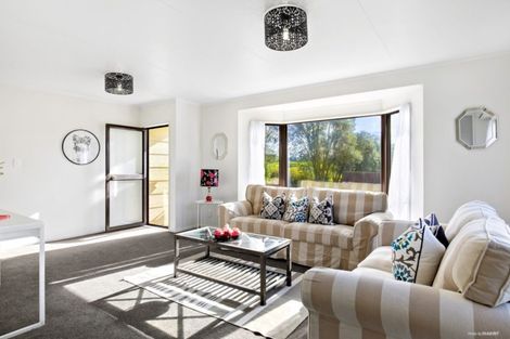 Photo of property in 22 Seaward Place, Wattle Downs, Auckland, 2103