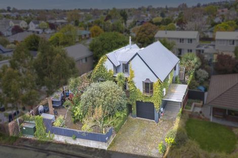 Photo of property in 68 Palatine Terrace, Saint Martins, Christchurch, 8022