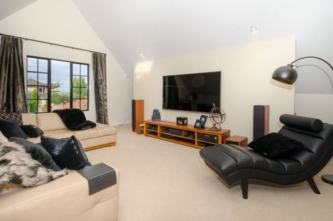 Photo of property in 9 Kahala Place, West Harbour, Auckland, 0618