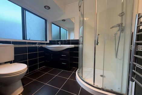 Photo of property in 40 Pigeon Mountain Road, Half Moon Bay, Auckland, 2012