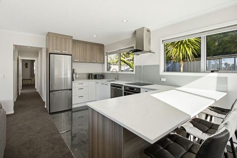 Photo of property in 28 Tairua Palms Place, Tairua, 3508
