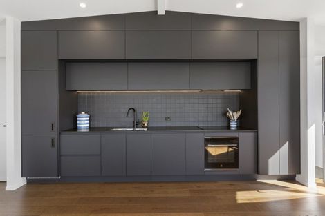 Photo of property in 24 Dolphin Drive, Whiritoa, Whangamata, 3691