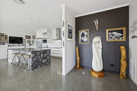 Photo of property in 28 Barling Street, Macandrew Bay, Dunedin, 9014