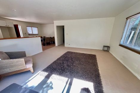 Photo of property in 2/2 Evan Street, Belmont, Auckland, 0622