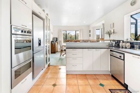 Photo of property in 16 Sunny Crescent, Huapai, Kumeu, 0810