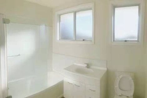 Photo of property in 35 Delaware Crescent, Russley, Christchurch, 8042