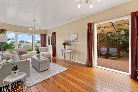 Photo of property in 48 Toi Street, Otaki Beach, Otaki, 5512