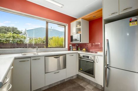 Photo of property in 60 Oxford Street, Tawa, Wellington, 5028