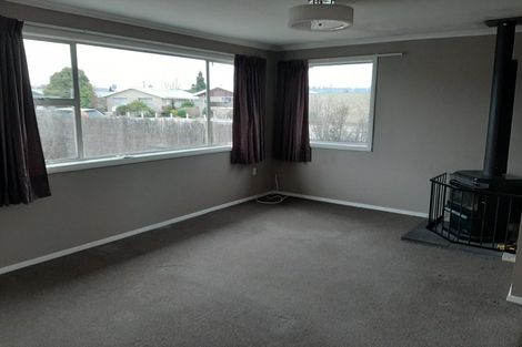 Photo of property in 9 Campbell Street, Alexandra, 9320