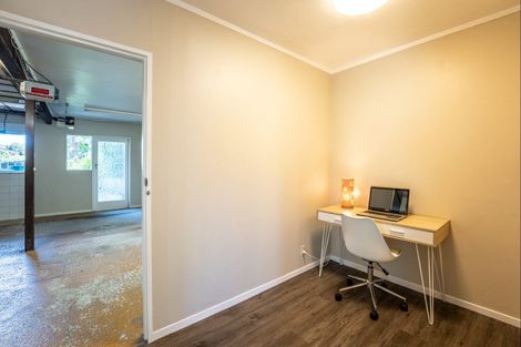 Photo of property in 1a Gloucester Street, Silverstream, Upper Hutt, 5019