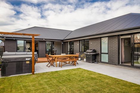 Photo of property in 7 Benjes Place, Woodend, 7610