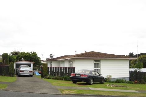 Photo of property in 37 Kauri Street, Merrilands, New Plymouth, 4312