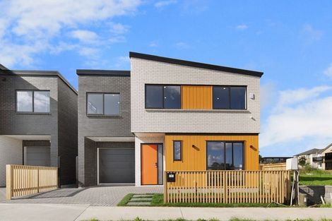 Photo of property in 3 Taipahitini Road, Rosehill, 2113