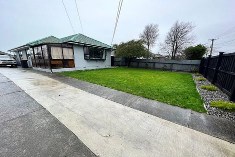 Photo of property in 42 Wimborne Crescent, Aranui, Christchurch, 8061