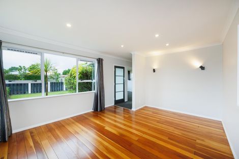 Photo of property in 4 Eton Place, Terrace End, Palmerston North, 4410