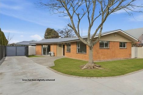 Photo of property in 76 Avonhead Road, Avonhead, Christchurch, 8042