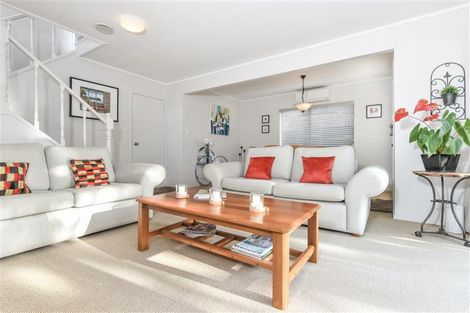 Photo of property in 16 Wimbledon Way, Remuera, Auckland, 1050
