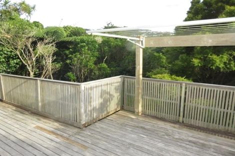 Photo of property in 76 Ranui Crescent, Khandallah, Wellington, 6035