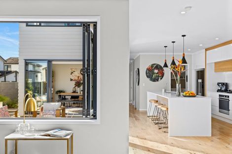 Photo of property in 9 Barque Rise, Long Bay, Auckland, 0630