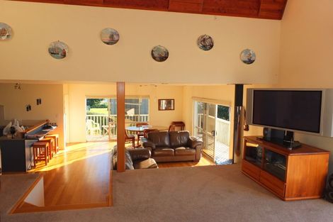 Photo of property in 34 Morrison Road, Matapouri, Whangarei, 0173