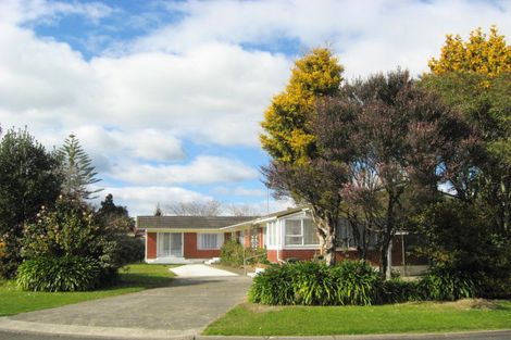 Photo of property in 2 Rata Avenue, Edgecumbe, 3120