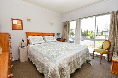 Photo of property in 28 Seddon Street, Carterton, 5713