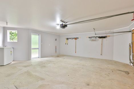 Photo of property in 5 Erskine Close, Island Bay, Wellington, 6023