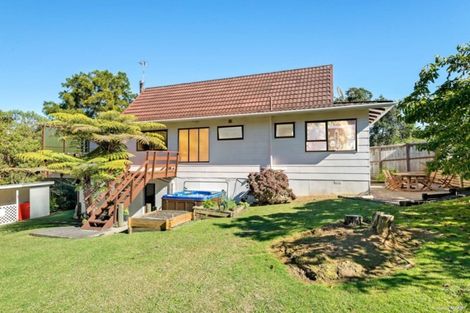 Photo of property in 44 Hiwihau Place, Glenfield, Auckland, 0629