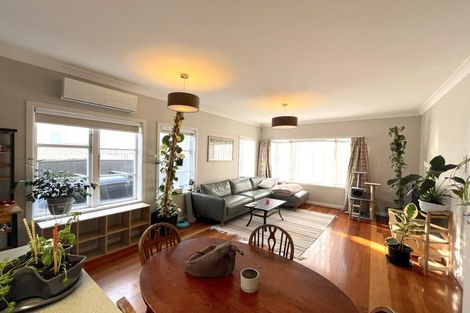 Photo of property in 122 Hamilton Road, Hataitai, Wellington, 6021