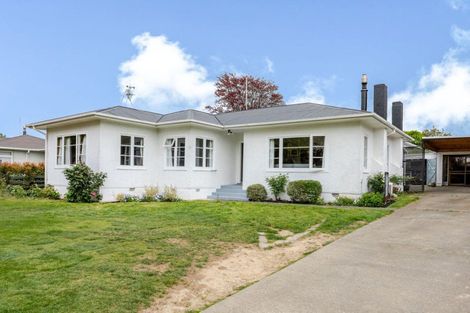 Photo of property in 38 Queen Street, Dannevirke, 4930