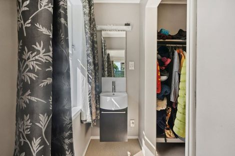 Photo of property in 28 Truro Road, Camborne, Porirua, 5026