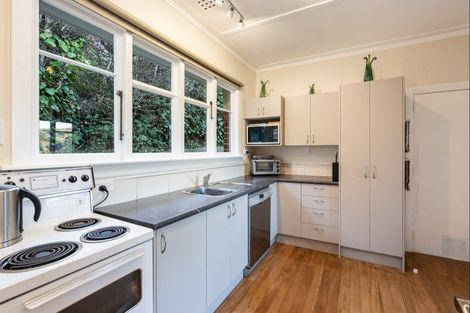 Photo of property in 10 Seddon Street, Ravensbourne, Dunedin, 9022