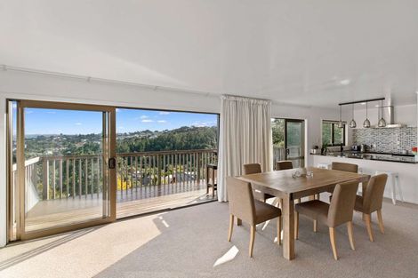 Photo of property in 53 Island Bay Road, Beach Haven, Auckland, 0626