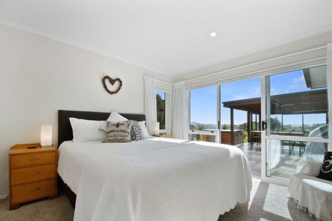 Photo of property in 26a Awhiorangi Promenade, Swanson, Auckland, 0816