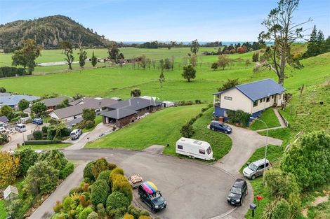 Photo of property in 25 Arapeta Place, Takaka, 7110