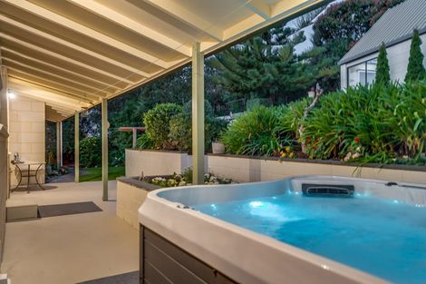 Photo of property in 9 Woodside Common, Westmorland, Christchurch, 8025