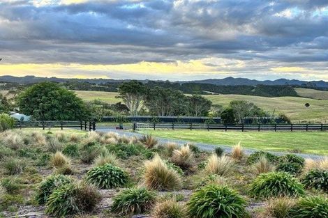 Photo of property in 198 Pataua Road South, Pataua South, Onerahi, 0192