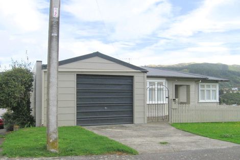 Photo of property in 21a Tawa Terrace, Tawa, Wellington, 5028