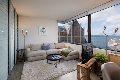 Photo of property in 5/2 Oriental Terrace, Mount Victoria, Wellington, 6011