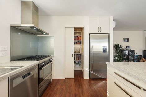 Photo of property in 30 Palmers Road, New Brighton, Christchurch, 8083