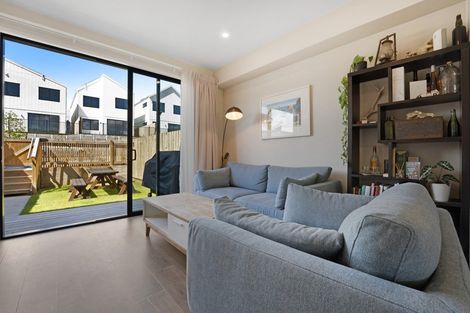 Photo of property in 83 Tarapuka Road, Westgate, Auckland, 0814