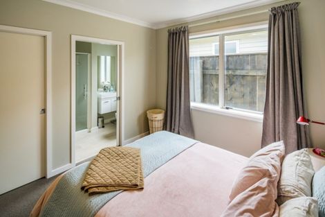 Photo of property in 15 Monowai Road, Johnsonville, Wellington, 6037