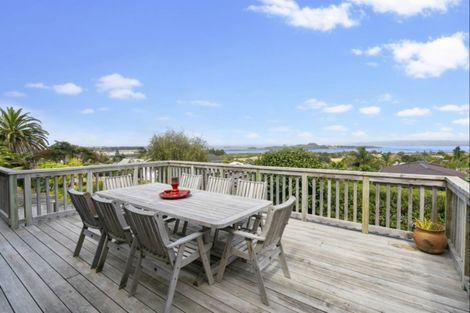 Photo of property in 18 Kanohi Terrace, Mangere Bridge, Auckland, 2022