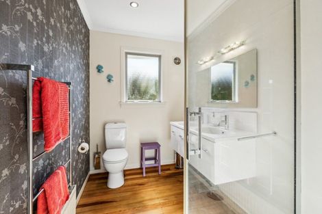 Photo of property in 11 Tokomaru Street, Welbourn, New Plymouth, 4312