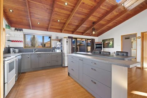 Photo of property in 50 Lagoon Avenue, Albert Town, Wanaka, 9305